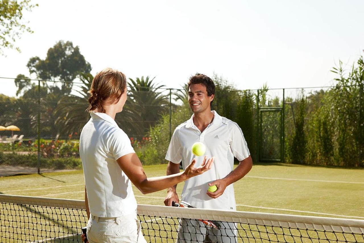 St.george's Bay Country Club & מלון